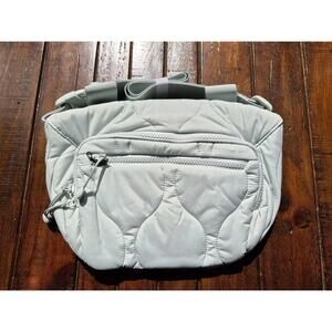 VERA BRADLEY Featherweight Belt Bag, Calm Mint (37912-12605)  $70 MSRP Fannie